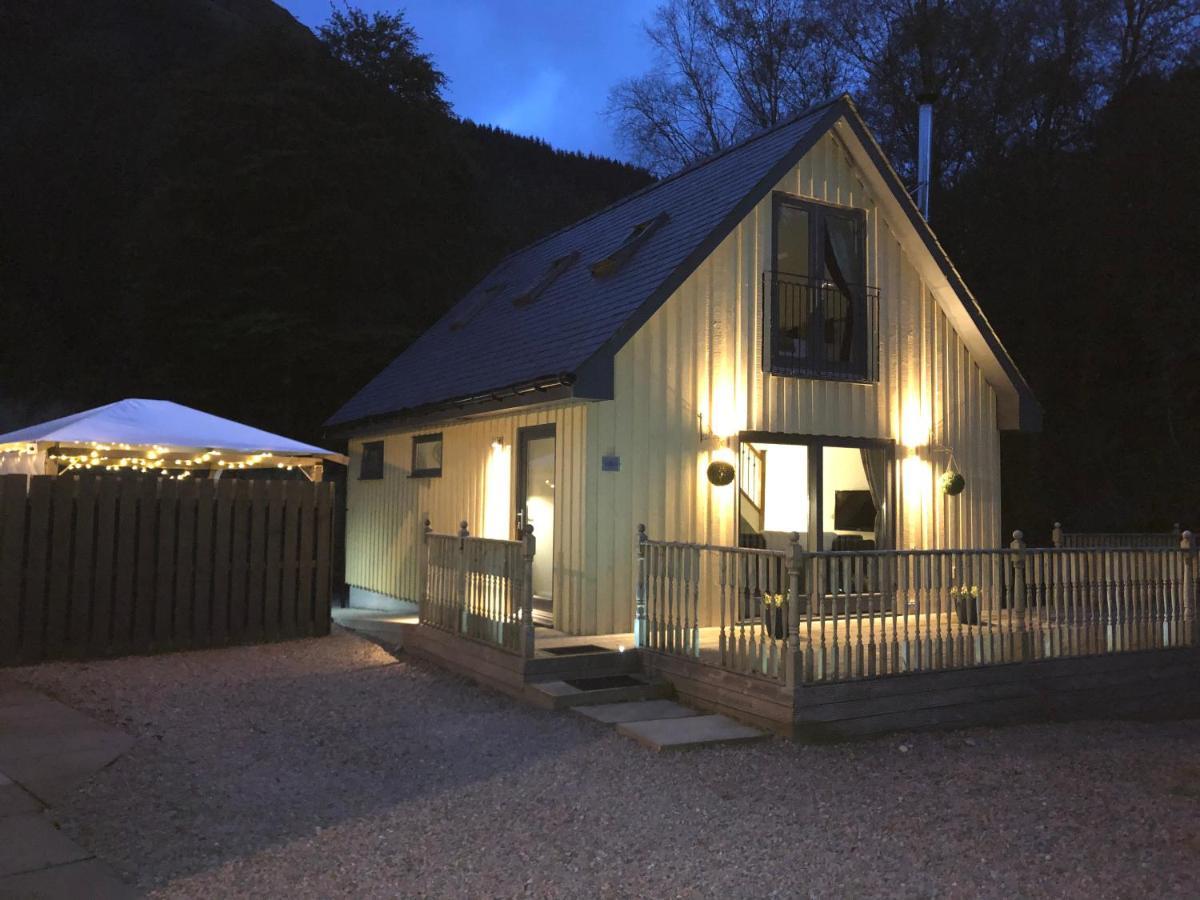 באלאכוליש Bluebell Cottage With Hot Tub מראה חיצוני תמונה